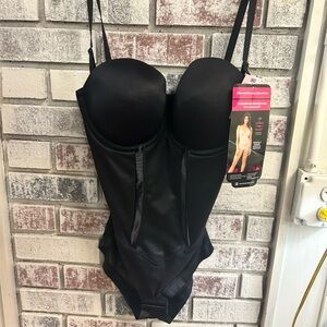 Maidenform ladies size 36D Built In Bra Body Shaper